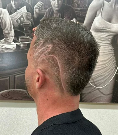 Getextureerde Top met Artistiek Lijnenspel